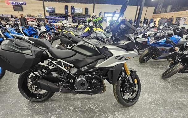 2024 Suzuki GSX-S 1000GX+