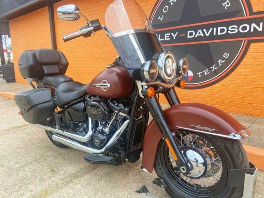 2018 Harley-Davidson® FLHCS - Softail® Heritage Classic 114