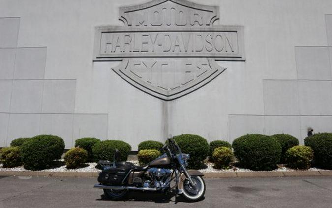 2004 Harley-Davidson FLHRCI Road King® Classic