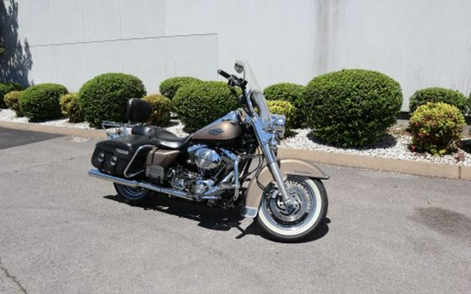 2004 Harley-Davidson FLHRCI Road King® Classic