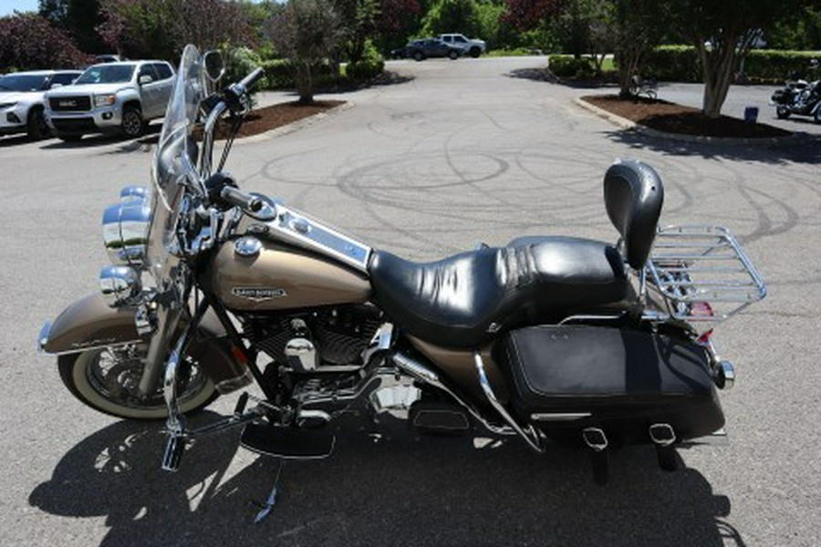 2004 Harley-Davidson FLHRCI Road King® Classic