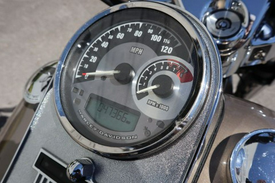 2004 Harley-Davidson FLHRCI Road King® Classic