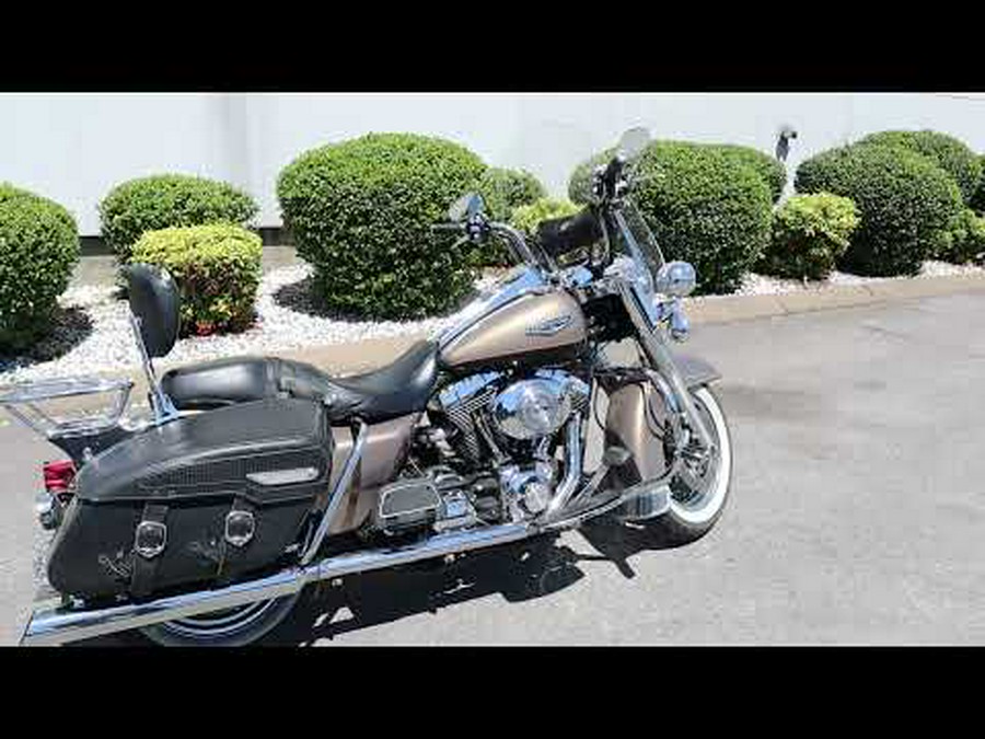 2004 Harley-Davidson FLHRCI Road King® Classic
