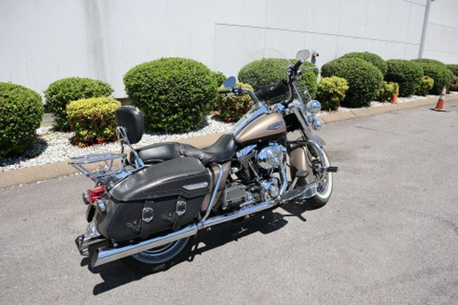 2004 Harley-Davidson FLHRCI Road King® Classic