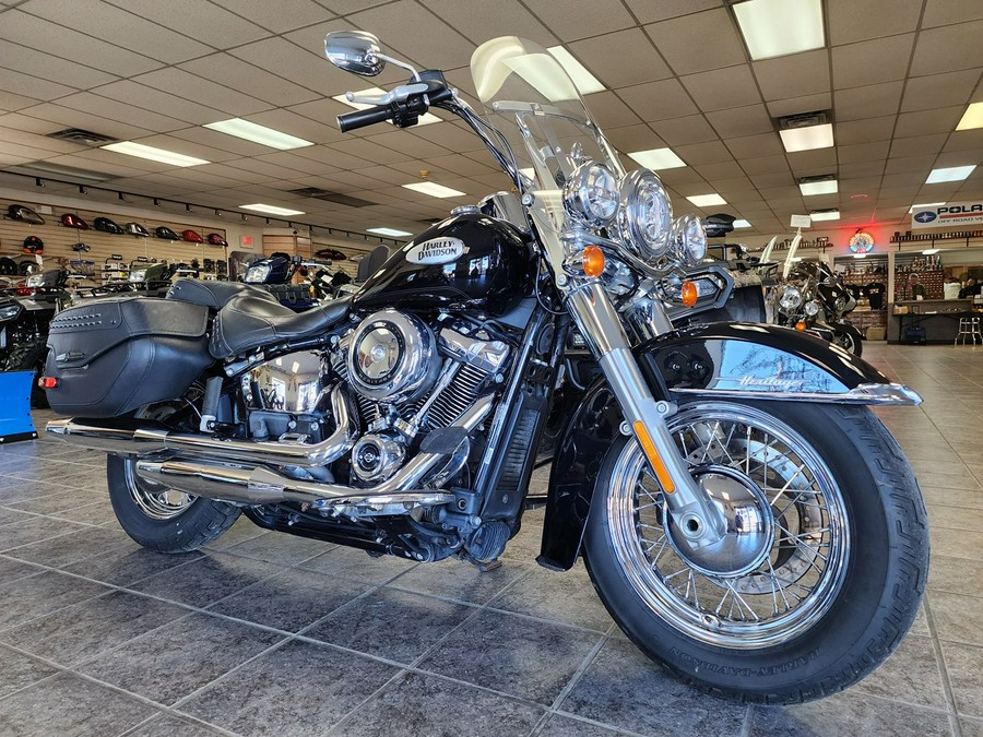 2021 Harley-Davidson® Heritage Classic FLHC