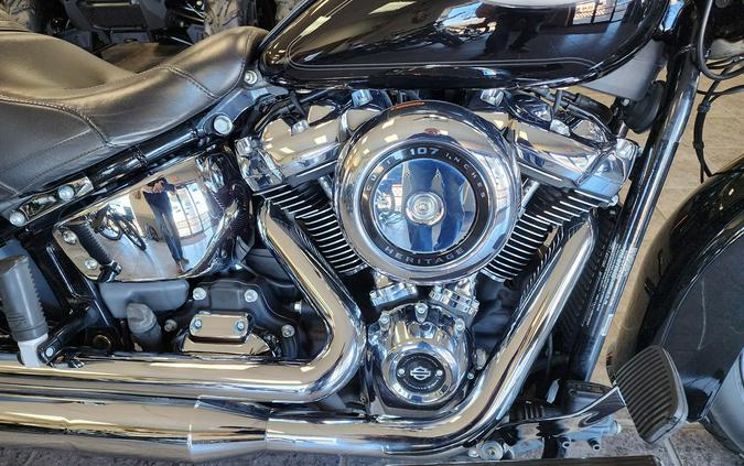 2021 Harley-Davidson® Heritage Classic FLHC