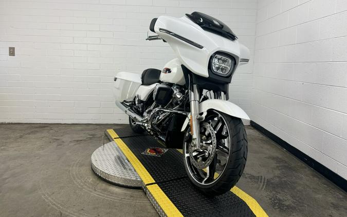 2024 Harley-Davidson Street Glide® WHITE ONYX PRL