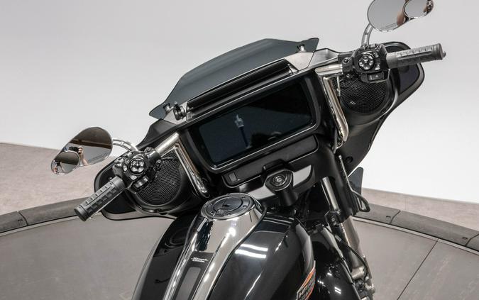 2024 HARLEY-DAVIDSON FLHX STREET GLIDE in vivid black
