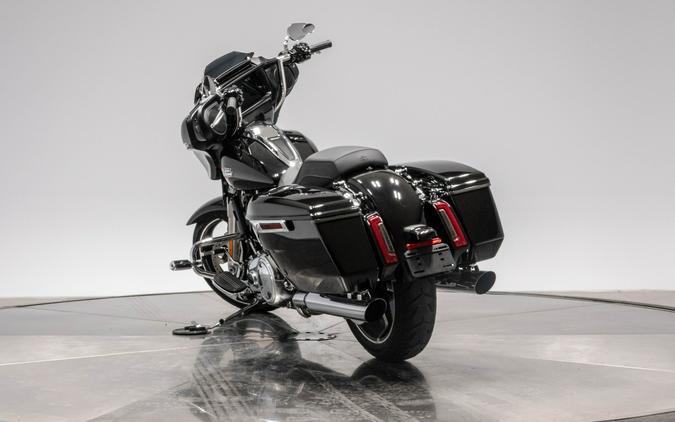 2024 HARLEY-DAVIDSON FLHX STREET GLIDE in vivid black