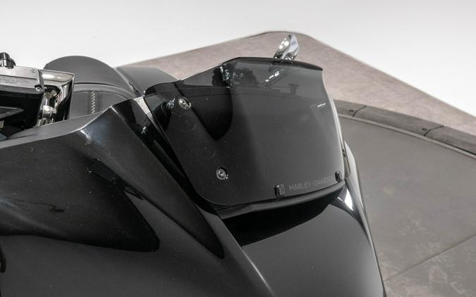 2024 HARLEY-DAVIDSON FLHX STREET GLIDE in vivid black