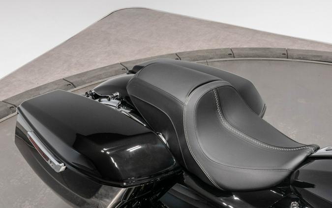 2024 HARLEY-DAVIDSON FLHX STREET GLIDE in vivid black