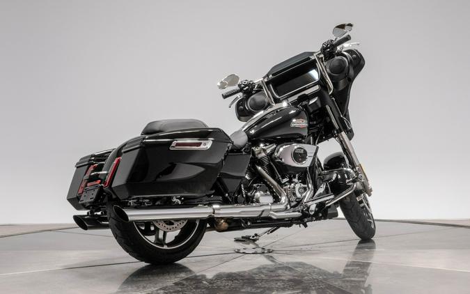 2024 HARLEY-DAVIDSON FLHX STREET GLIDE in vivid black