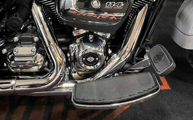 2024 Harley-Davidson® FLTRT - Road Glide® 3