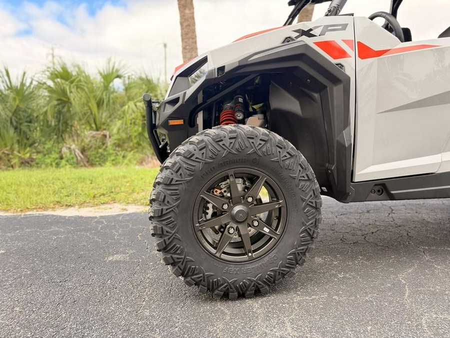 2027 Polaris® GENERAL XP 4 1000 SPORT - GHOST GRAY