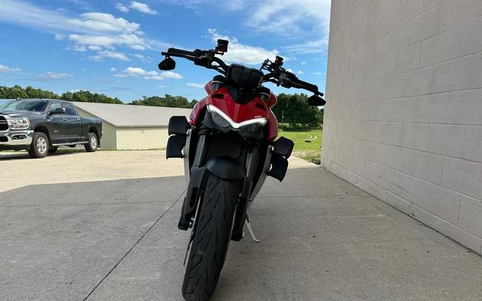 2021 Ducati Streetfighter V4 Ducati Red