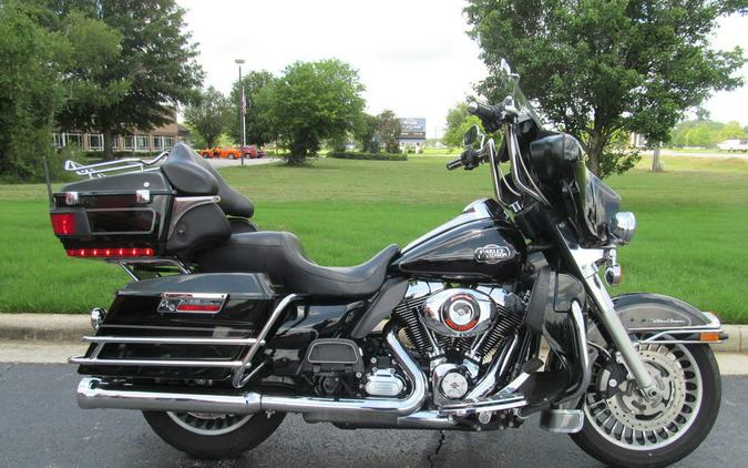 2013 Harley-Davidson® FLHTCU - Electra Glide® Ultra Classic®