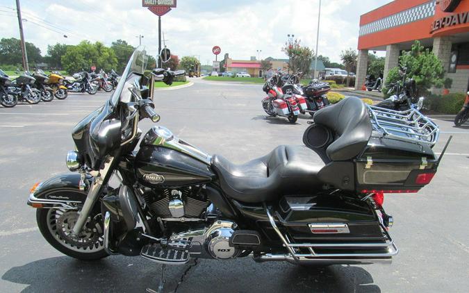 2013 Harley-Davidson® FLHTCU - Electra Glide® Ultra Classic®