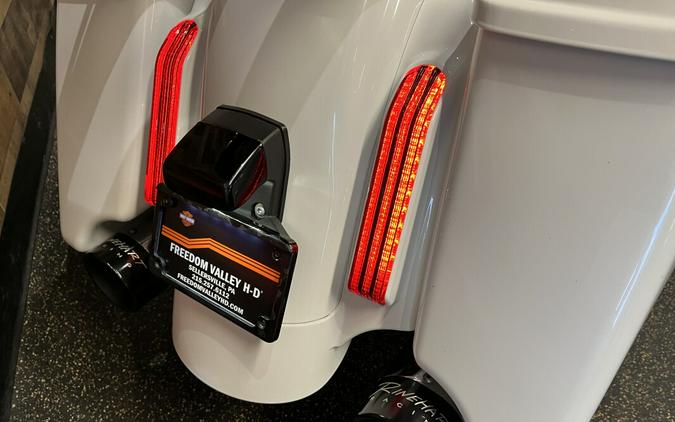 2016 Harley-Davidson® CVO™ Street Glide® White Amethyst with Black Licorice Flames