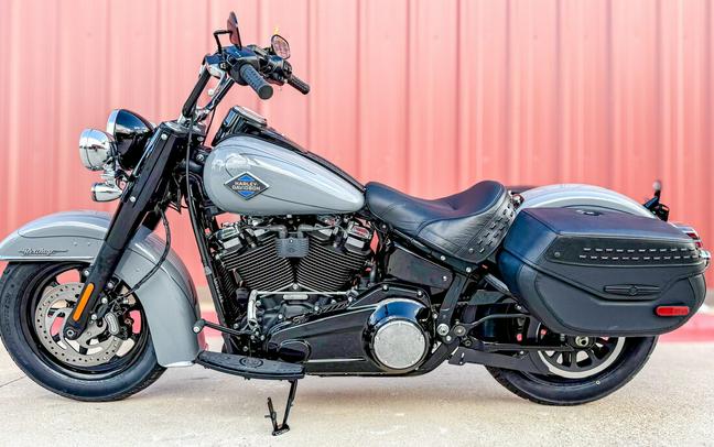 2026 Harley-Davidson® Heritage Classic® FLHC