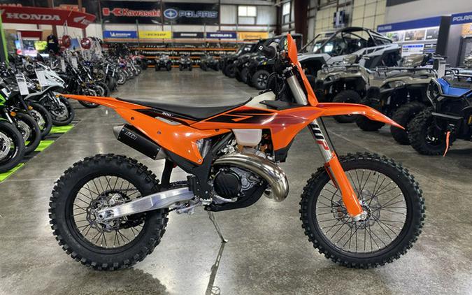 2027 KTM XC 300
