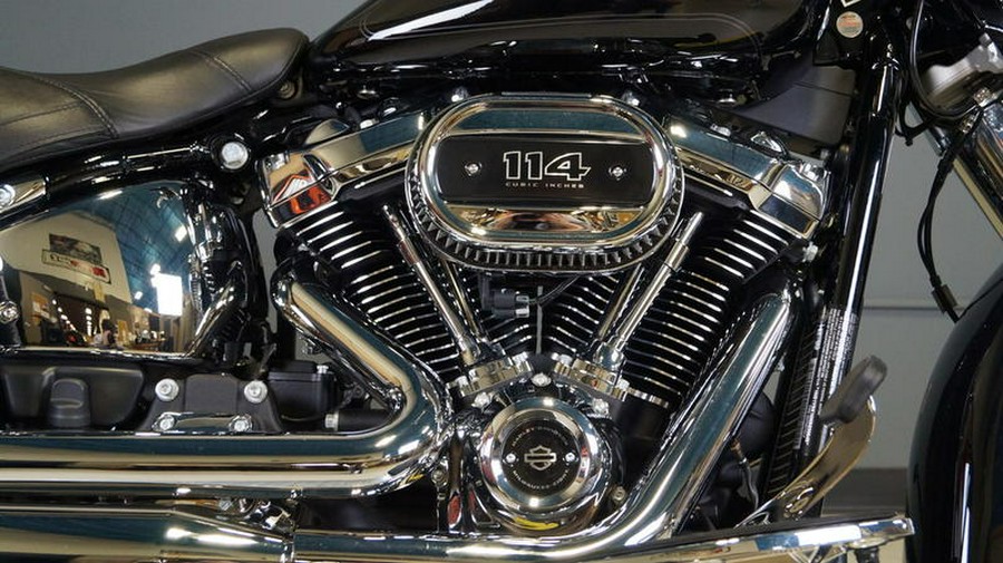 2022 Harley-Davidson® FLHCS - Heritage Classic 114