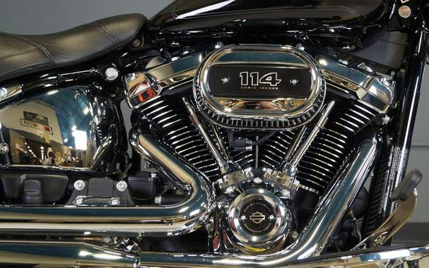 2022 Harley-Davidson® FLHCS - Heritage Classic 114