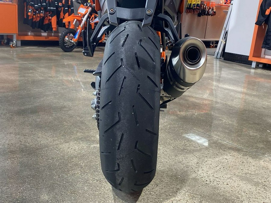 2023 KTM 1290 Super Duke GT