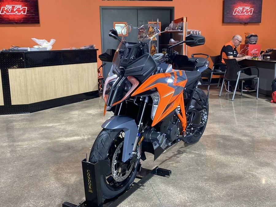 2023 KTM 1290 Super Duke GT