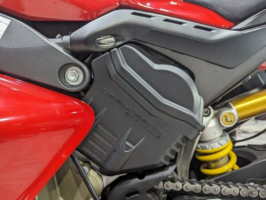 2021 Ducati Panigale V4 Ducati Red