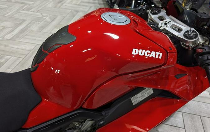 2021 Ducati Panigale V4 Ducati Red