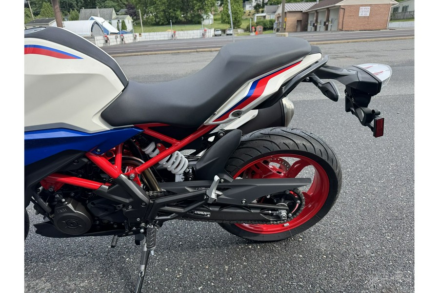 2023 G 310 R - BMW