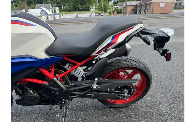 2023 G 310 R - BMW