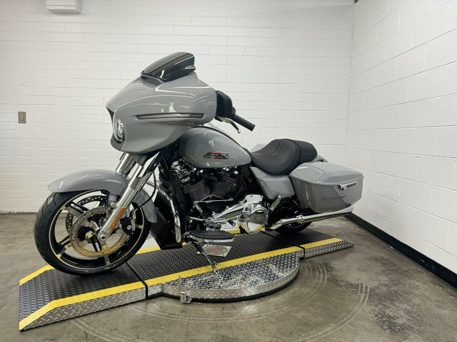 2024 Harley-Davidson Street Glide® BILLIARD GRAY