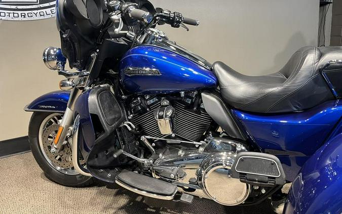 2017 Harley-Davidson® FLHTCUTG - Tri Glide® Ultra