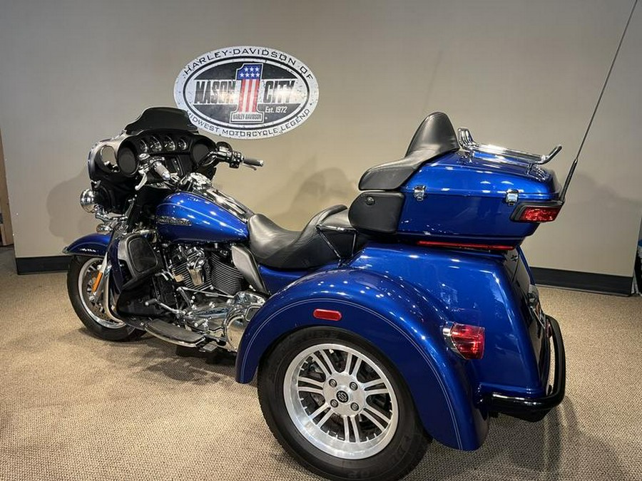 2017 Harley-Davidson® FLHTCUTG - Tri Glide® Ultra