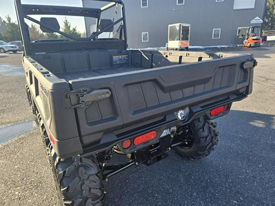 2026 Can-Am Defender 6x6 DPS