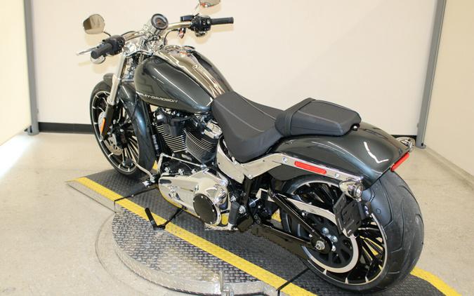 New 2026 Harley-Davidson Breakout Cruiser FXBR Motorcycle For Sale In Miami, Florida