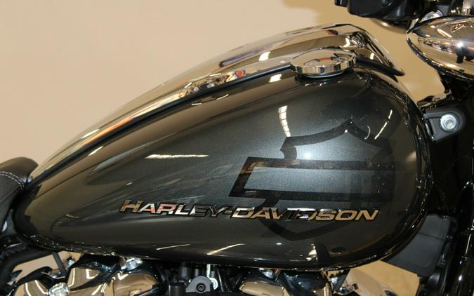 New 2026 Harley-Davidson Breakout Cruiser FXBR Motorcycle For Sale In Miami, Florida