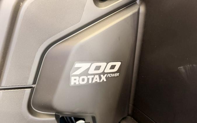 2026 Can-Am® Outlander MAX XT 700