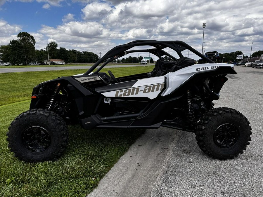 2024 Can-Am® Maverick X3 RS Turbo RR Catalyst Gray