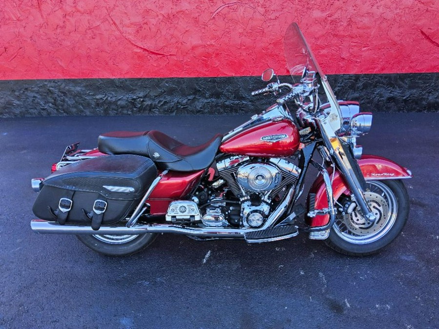2004 Harley-Davidson FLHRCI Road King® Classic