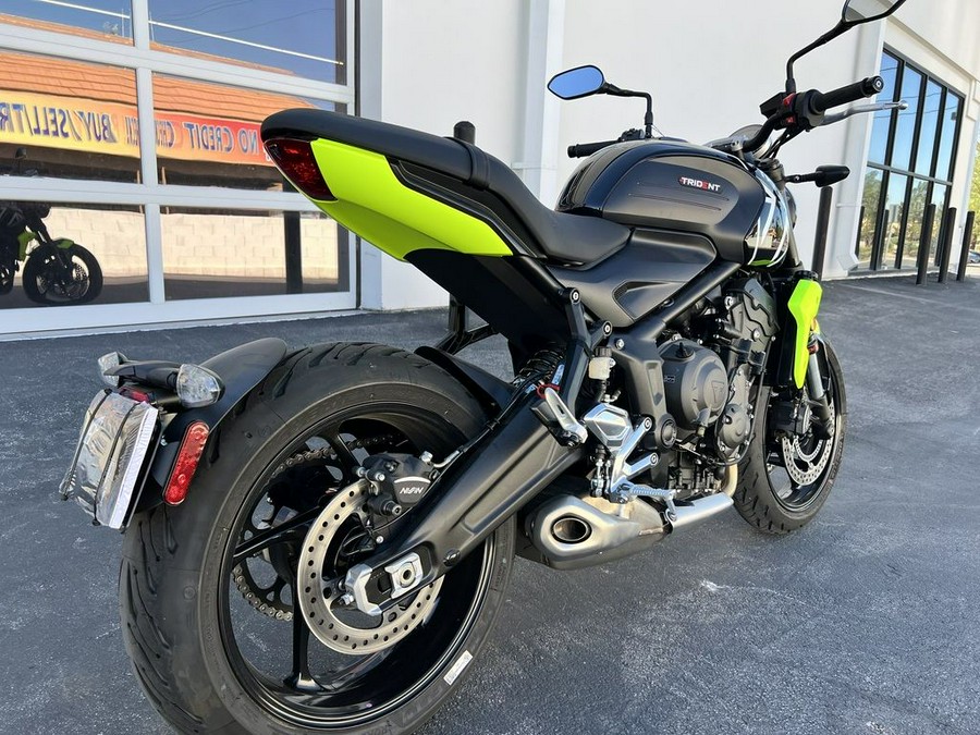 2024 Triumph Trident 660 Jet Black/Triumph Racing Yellow