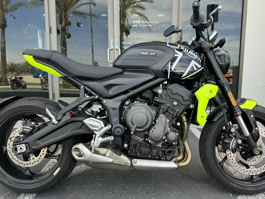 2024 Triumph Trident 660 Jet Black/Triumph Racing Yellow