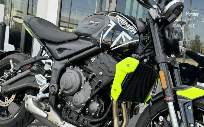 2024 Triumph Trident 660 Jet Black/Triumph Racing Yellow