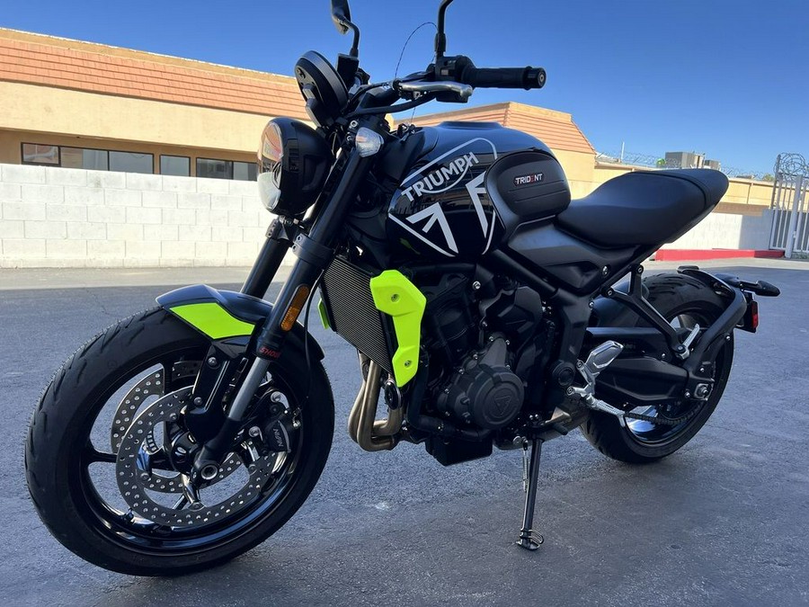 2024 Triumph Trident 660 Jet Black/Triumph Racing Yellow