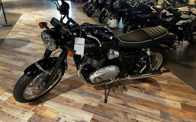 2024 Triumph Bonneville T120 Black Jet Black