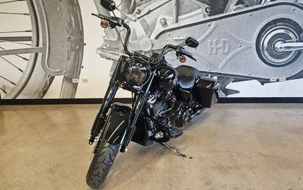 2025 Road King Special FLHRXS