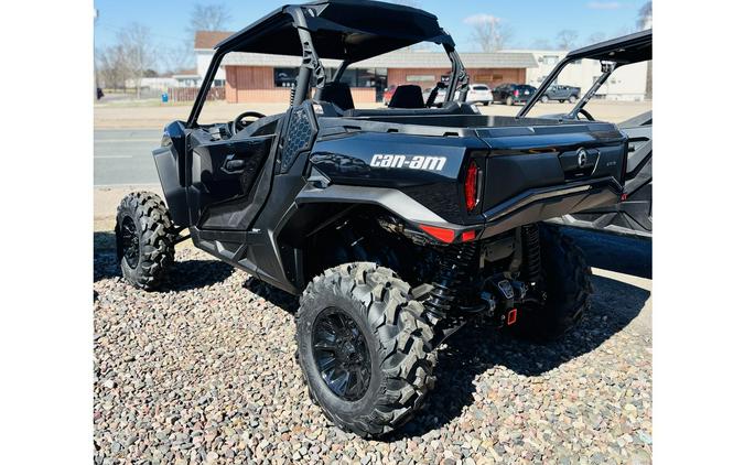 2026 Can-Am SSV COM XT 64 1000R BK