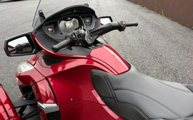 2016 Can-Am Spyder RT-S SE6