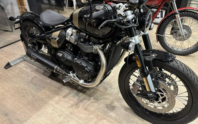 2025 Triumph Bonneville Bobber TFC Phantom Black/Marble Gold